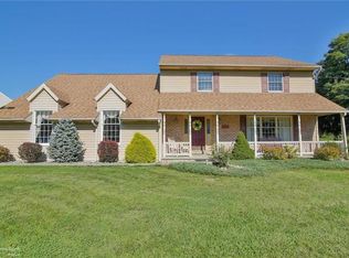 4123 Hickory Rd, Schnecksville, PA 18078