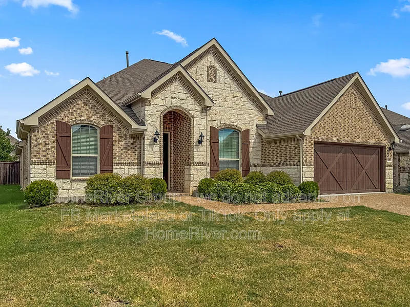 4 bed, 3.0 bath, 2643 sqft, $2,950 — Photo 2