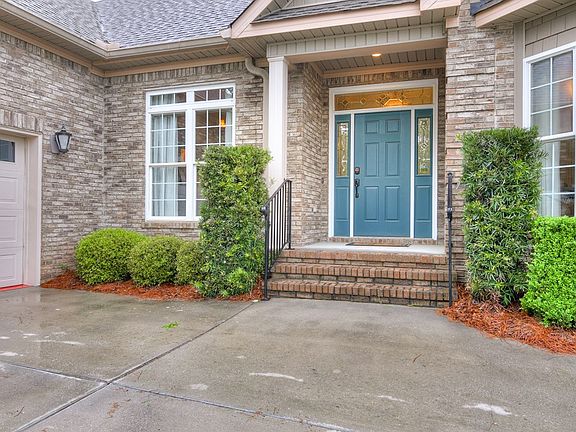 2nd image of 109 Royal Oak Ct