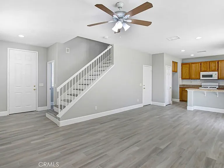 11841 Gage Dr — Photo 2
