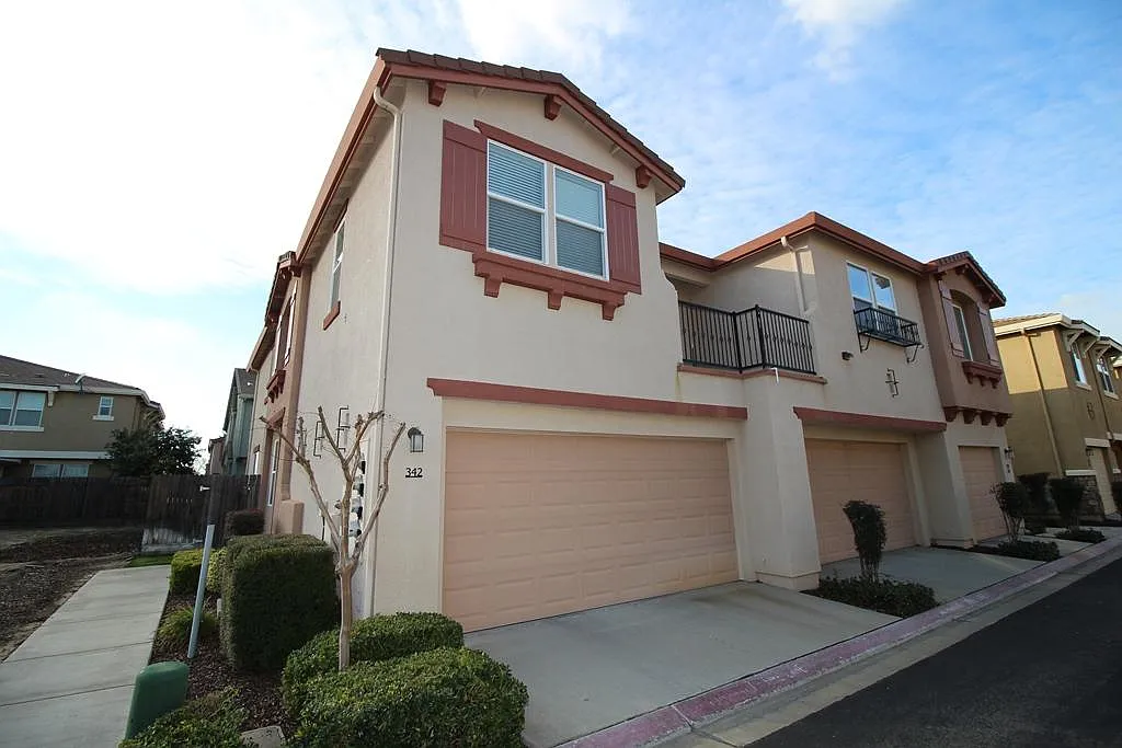342 N Raphael Ln photo 1