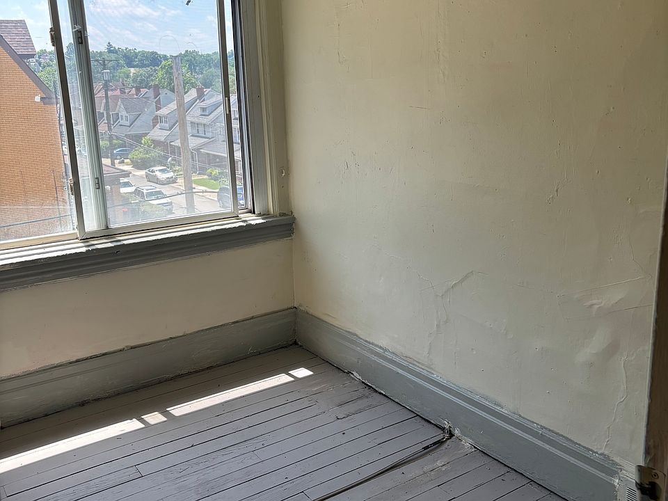 1st image of 2295 Valera Ave Floor 2