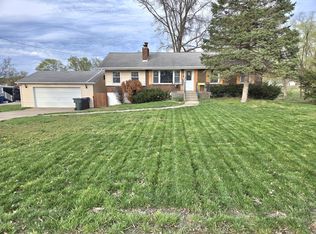 1810 Cherry Tree St, Saint Peters, MO 63376