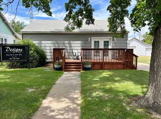 120 W 2nd St, Bird City, KS 67731