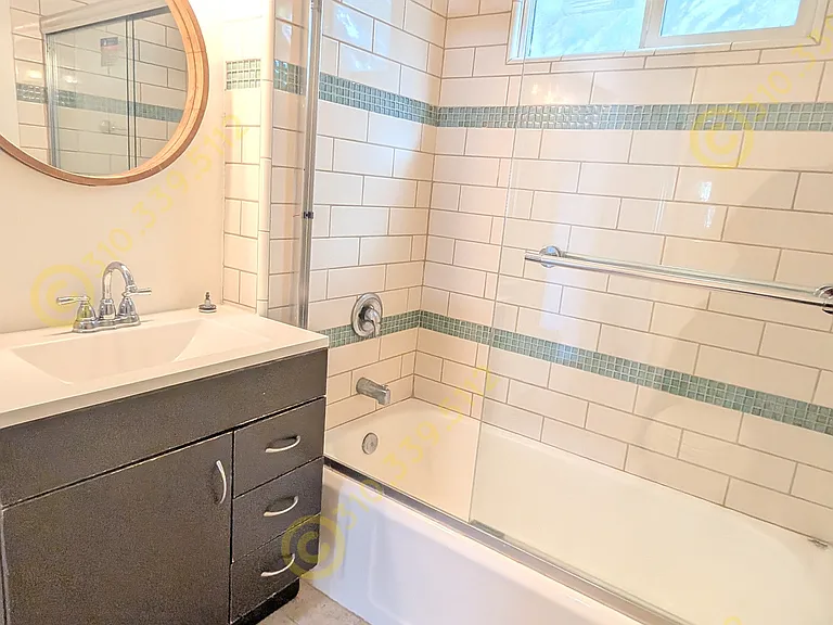 2400 Grandview Ave — Photo 8