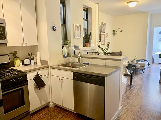 Rented by Living New York | media 39