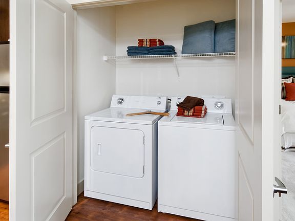 5th image of 3310 S Kenton St #4-4307