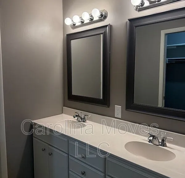 925 Cleveland St #102 — Photo 15
