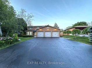 15 Rosegarden Cres, Richmond Hill, ON L4E2P3