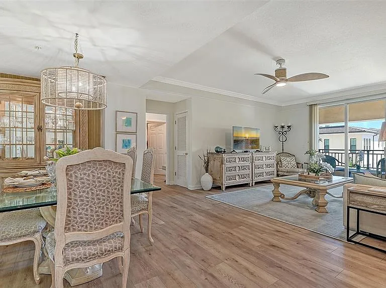 750 N Tamiami Trl #304 — Photo 11
