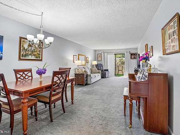 2nd image of 406 Summit House