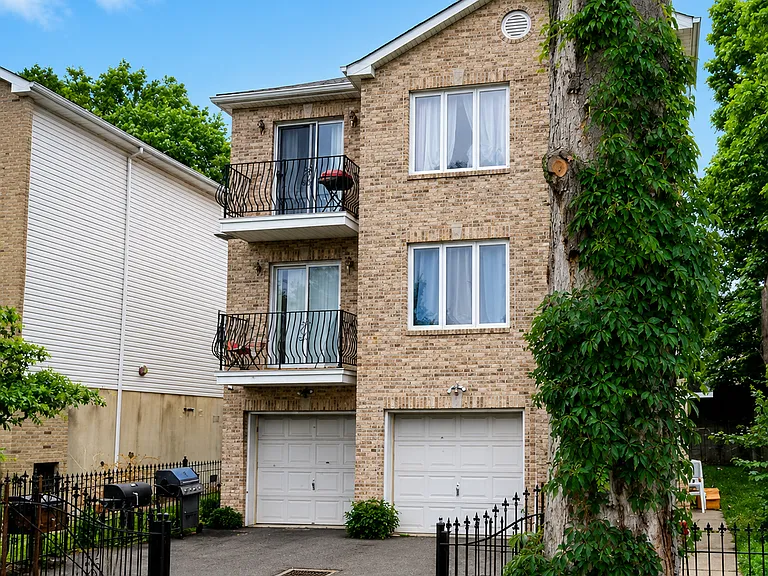 63 Voorhees St #1A — Photo 1