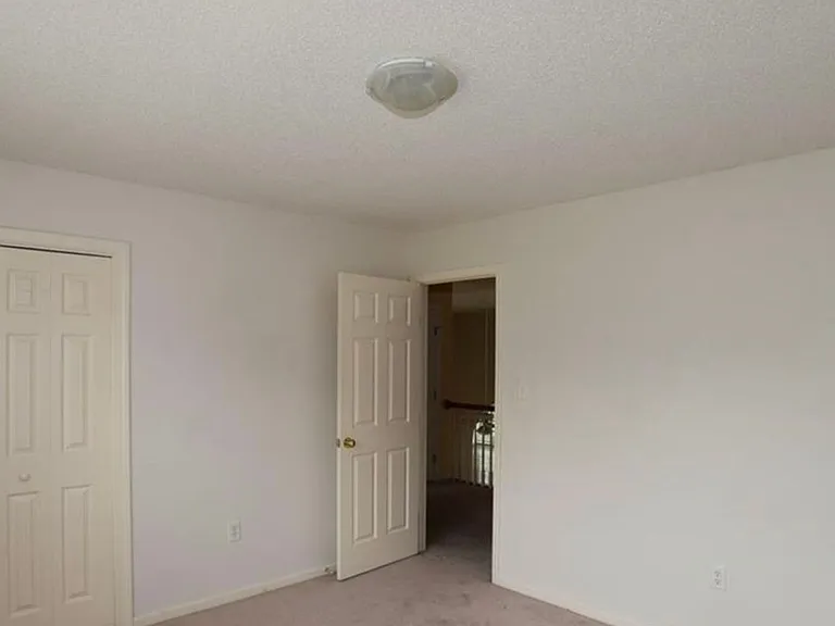 130 Shady Hill Cir — Photo 19