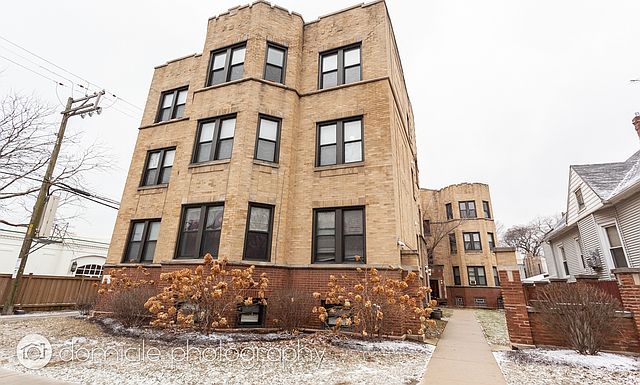 1st image of 4816 N Oakley Ave APT 2