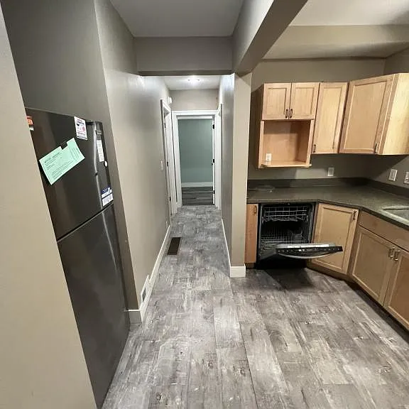 718 Locust St #4 — Photo 9