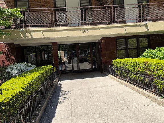 4th image of 265 N Broadway #4b4de1516