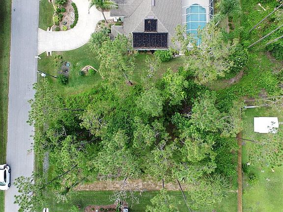 4th image of 3 Edith Ln