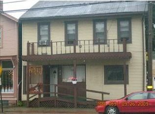 210 E Main St, Evans City, PA 16033