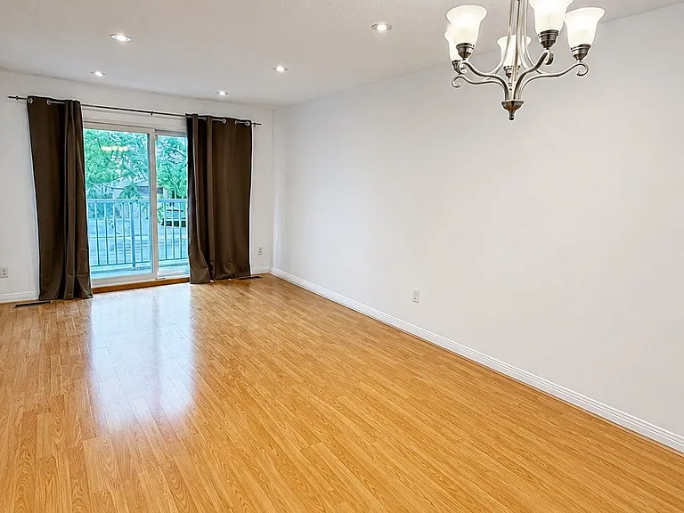 7154 Fayette Cir #UPPER — Photo 4