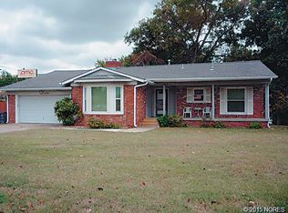 4586 E 38th Pl, Tulsa, OK 74135
