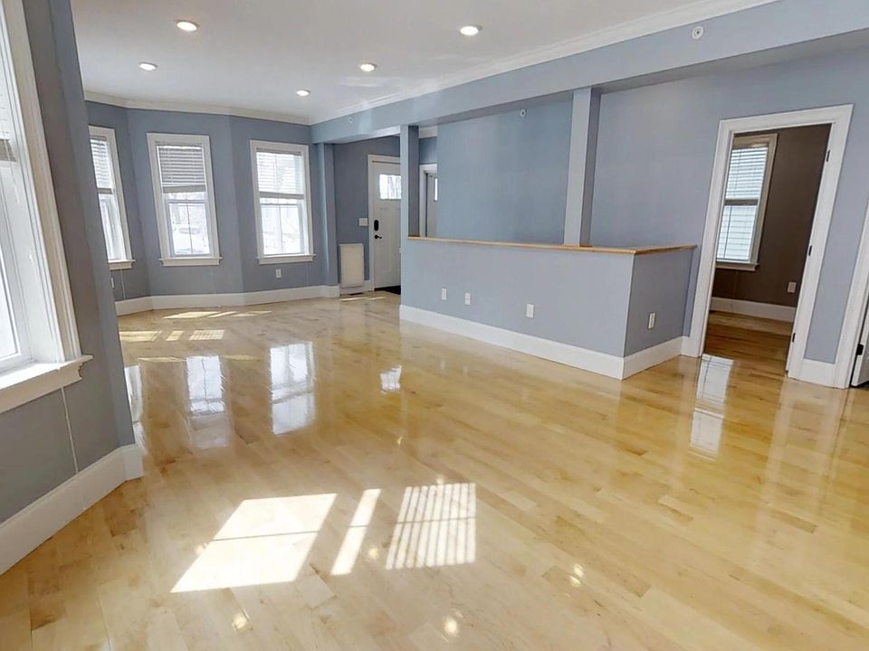 2nd image of 15 Orchard St #1D
