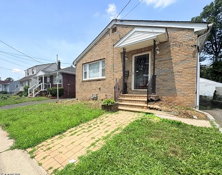 304 W Linden Ave — Photo 1