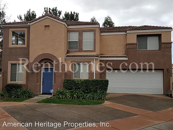2nd image of 826 Caminito Estrella