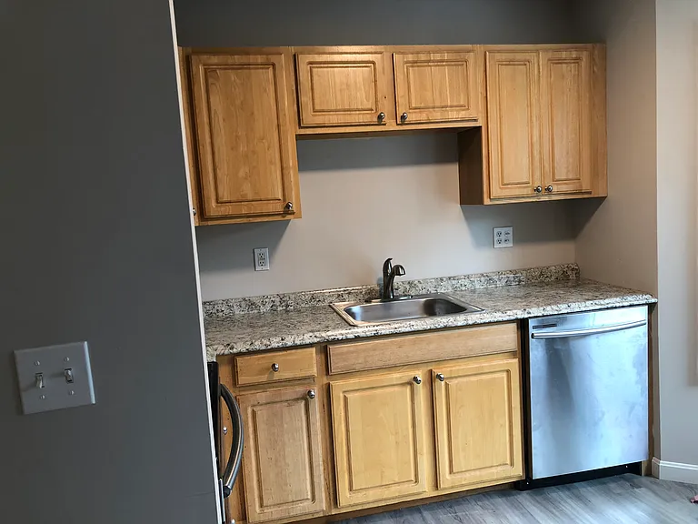 38 Westford St — Photo 10