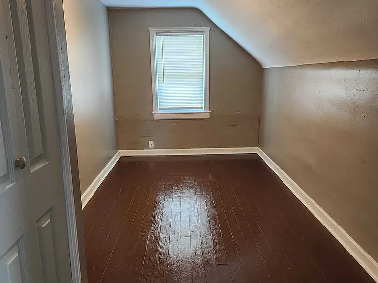 1706 E Tabor St — Photo 6