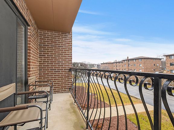 5th image of 15712 Revere Ct APT D
