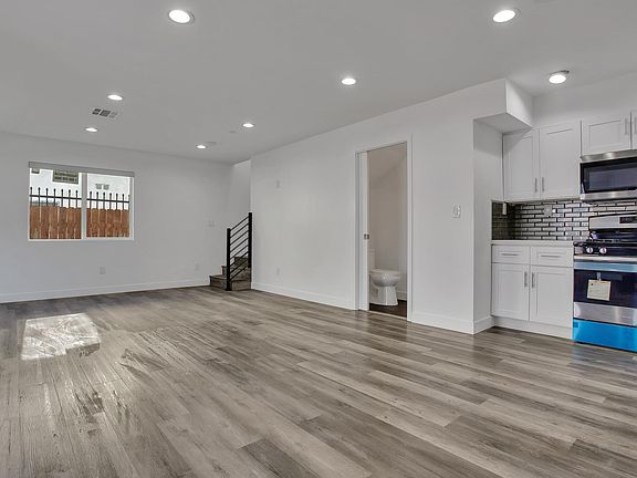 2nd image of 5532 Barton Ave