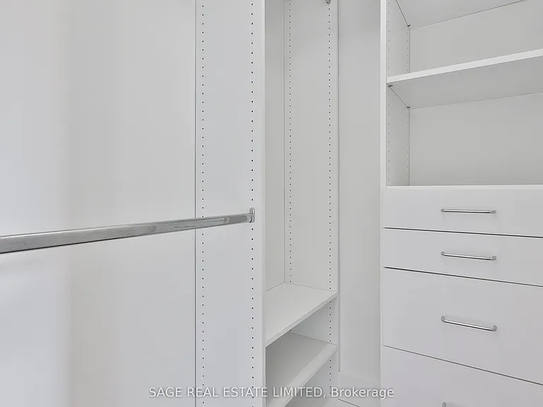 16 Yonge St #2711 — Photo 21