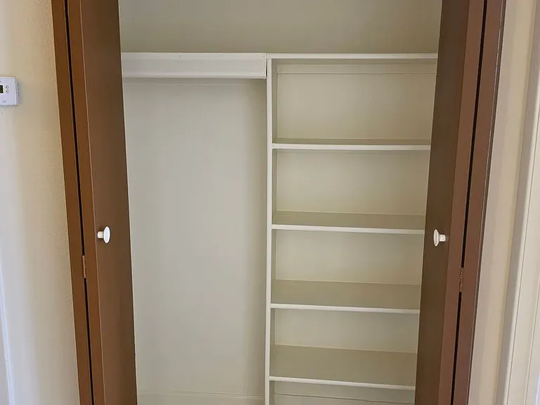 GAU01 627 E Knoll — Photo 10