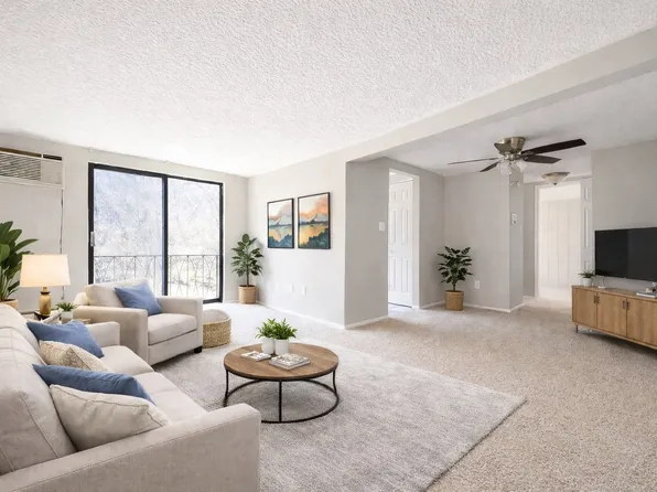 Fountain Square, 1345 Walnut St #207, North Versailles, PA 15137