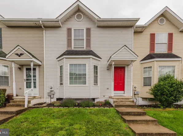 103 Stadium Cir, Inwood, WV 25428