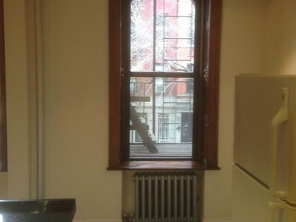 5th image of 450 E 84th St #Fr