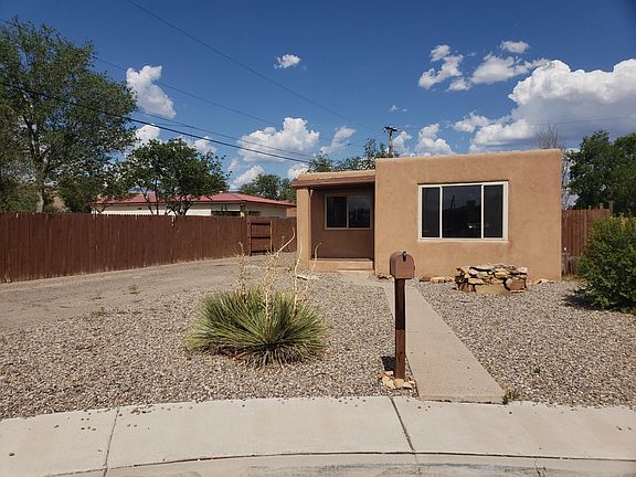 4th image of 2728 Monk Ct NW