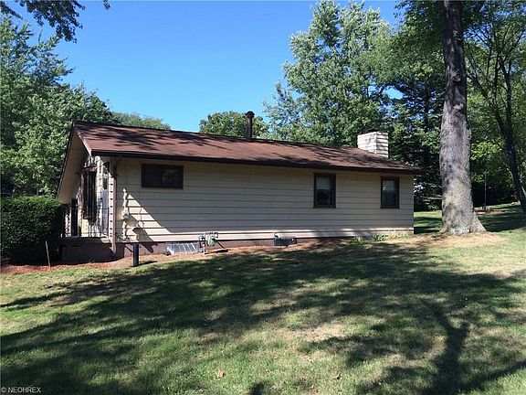 3rd image of 43 W Bellisle Dr