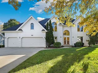 1216 Thackery Ct, Naperville, IL