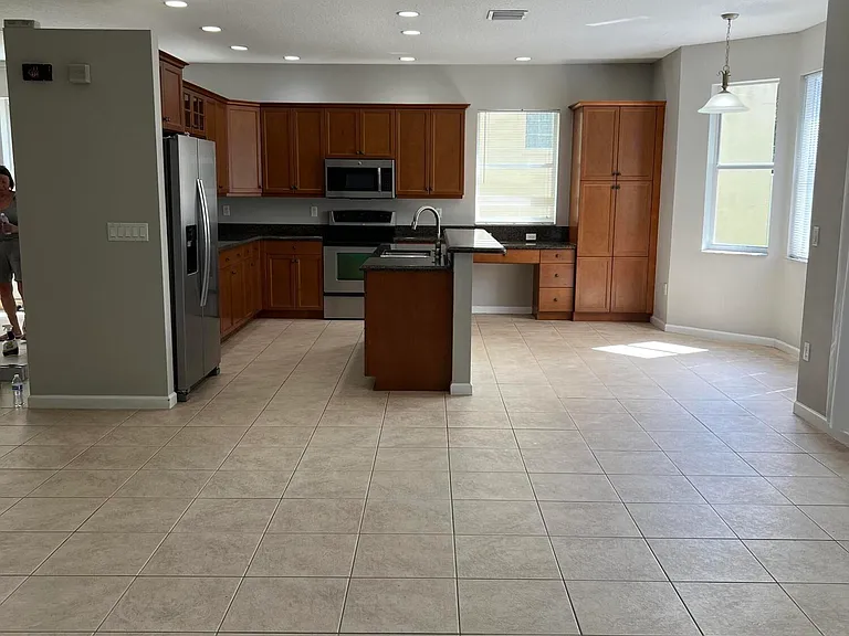 9070 Dupont Pl — Photo 10