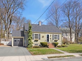 110 Vine St, Reading, MA 01867
