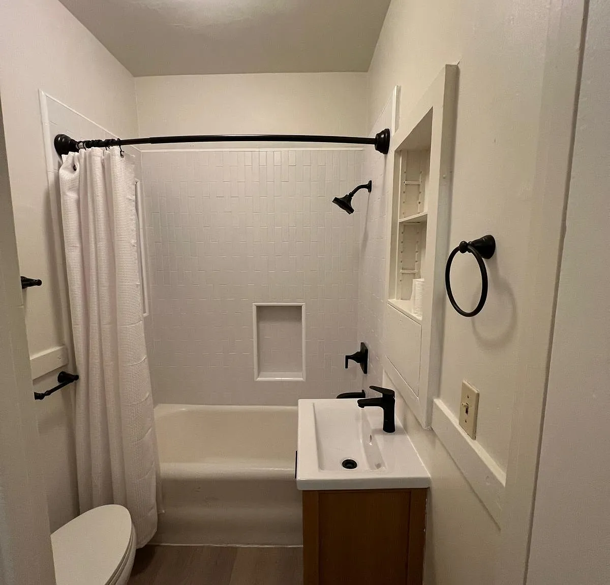 1 bed, $1,500 — Photo 4