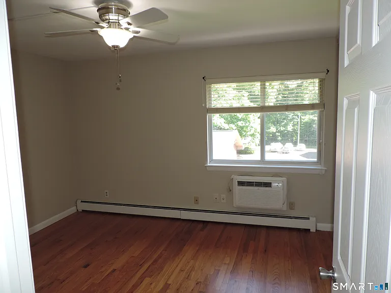 224 New Britain Ave #8 — Photo 15