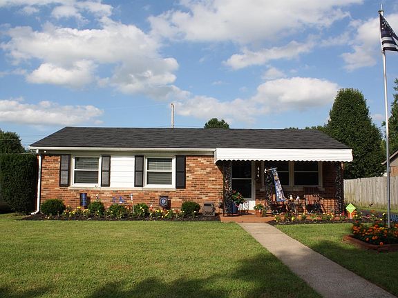 2nd image of 619 Marshall Ln