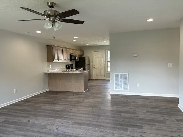 157 Hunt St — Photo 4