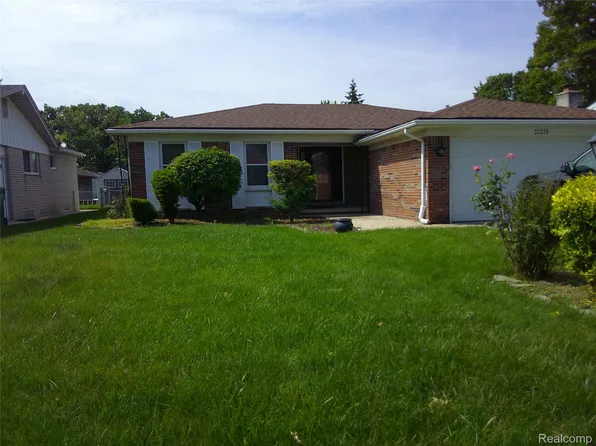 20329 Churchill Ave, Brownstown, MI 48183