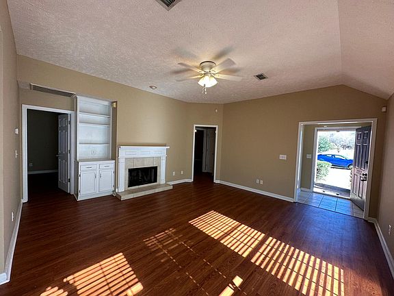 5th image of 2092 W Aberdeen Dr