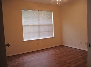 3200 W Britton Rd APT 11, Oklahoma City, OK 73120