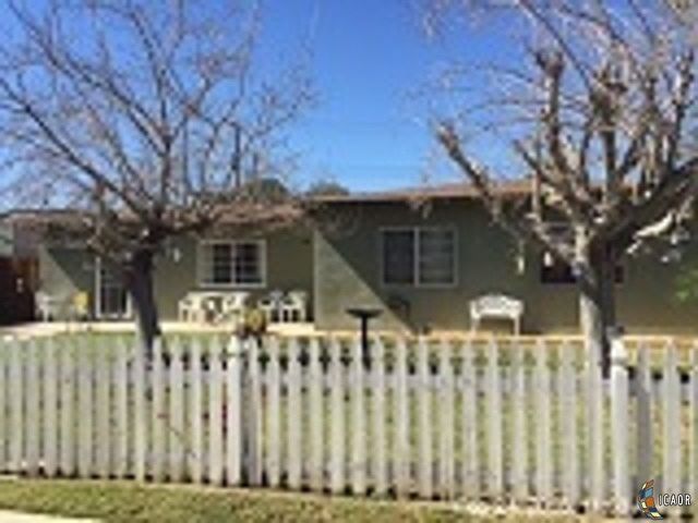 1st image of 851 Circle Dr