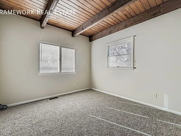 141 E Longs Peak Ave — Photo 15